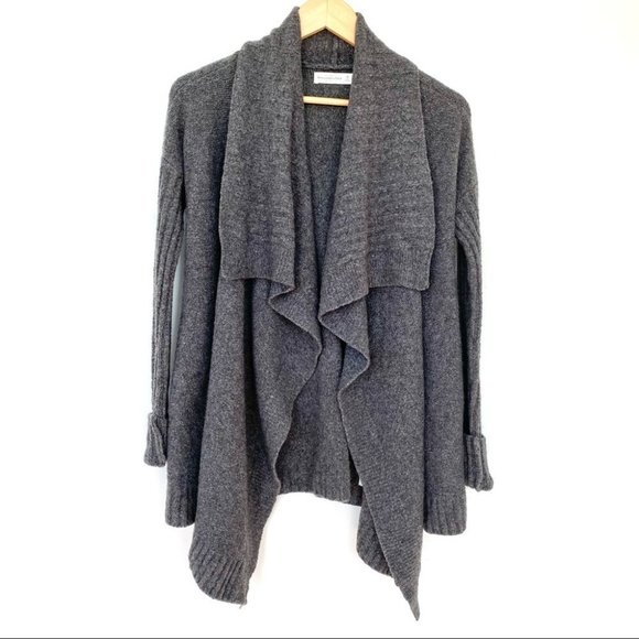 Abercrombie & Fitch  cardigan - Picture 3 of 9